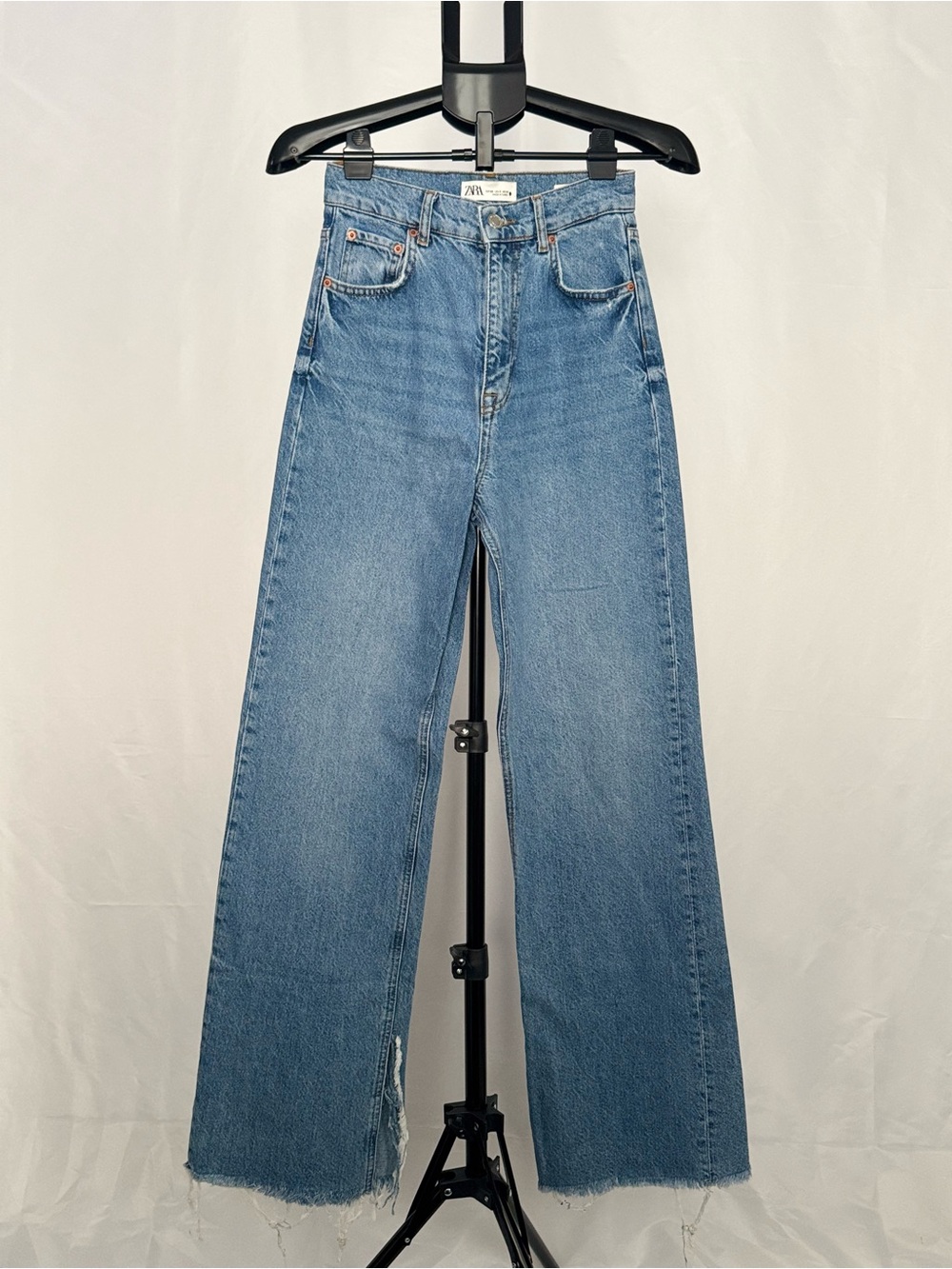 Zara Wide-Leg Jeans in Light Blue Denim